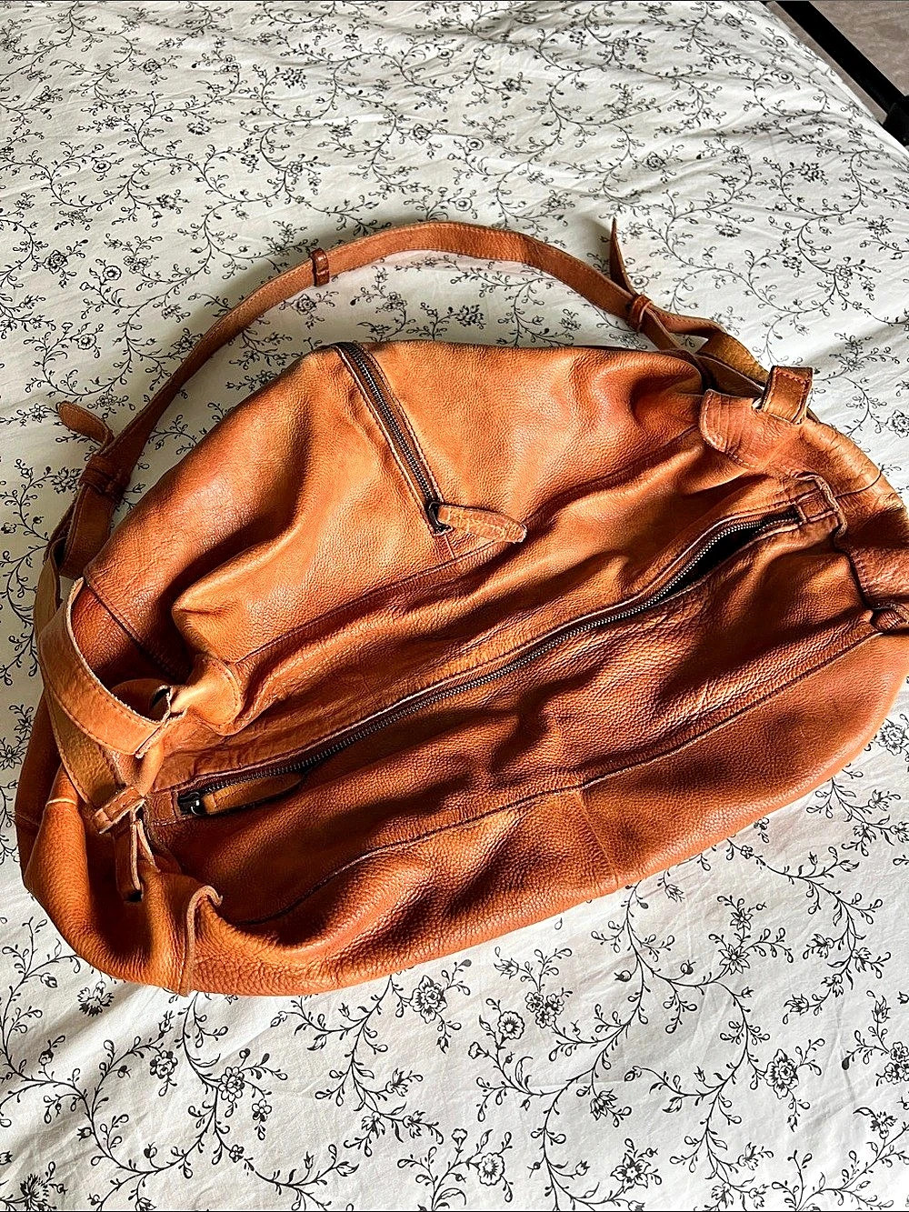 Frye Leather Shoulder Bag in Brown